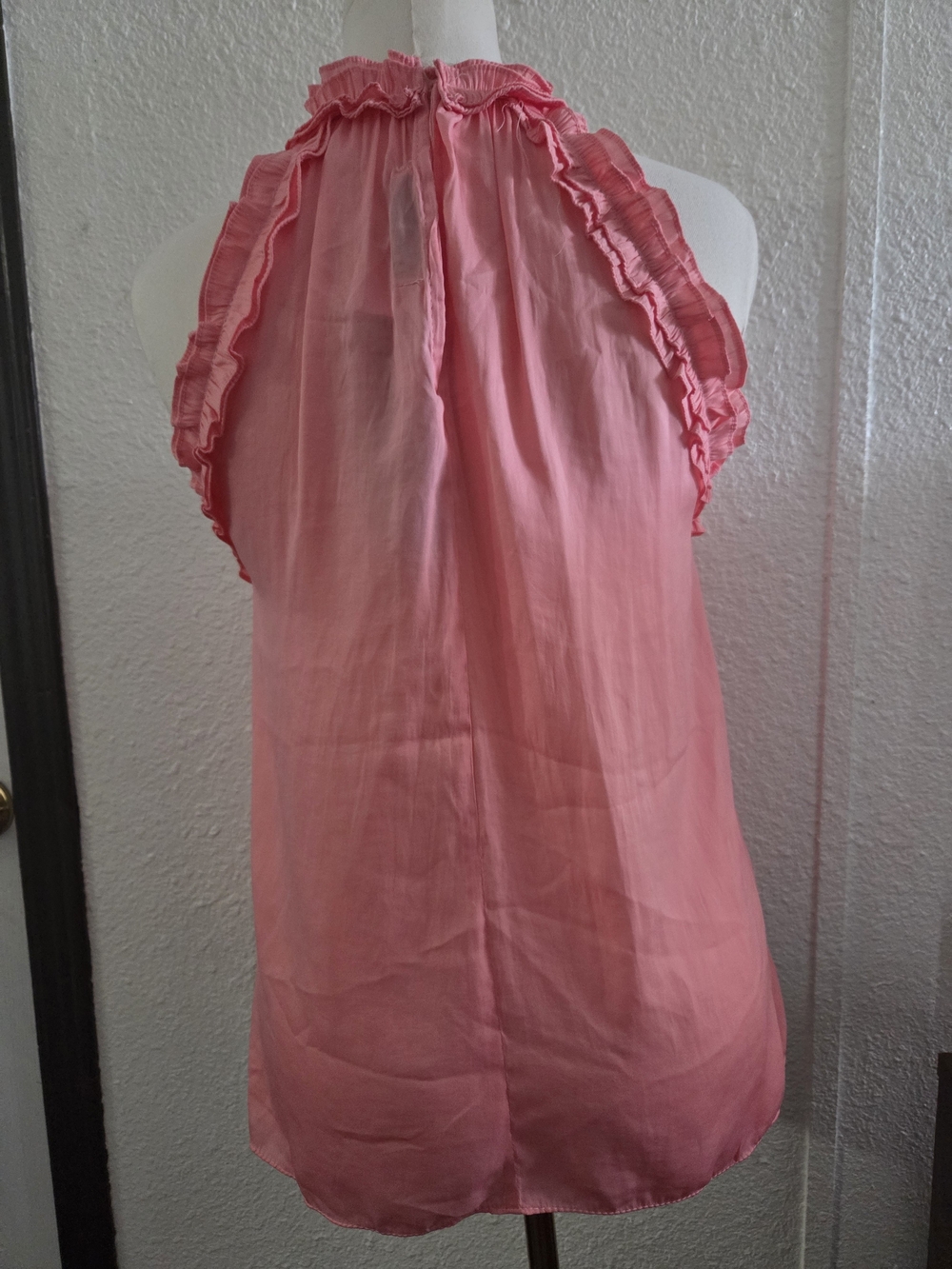DO+BE Pink Ruffle Halter Blouse - Picture 4 of 4